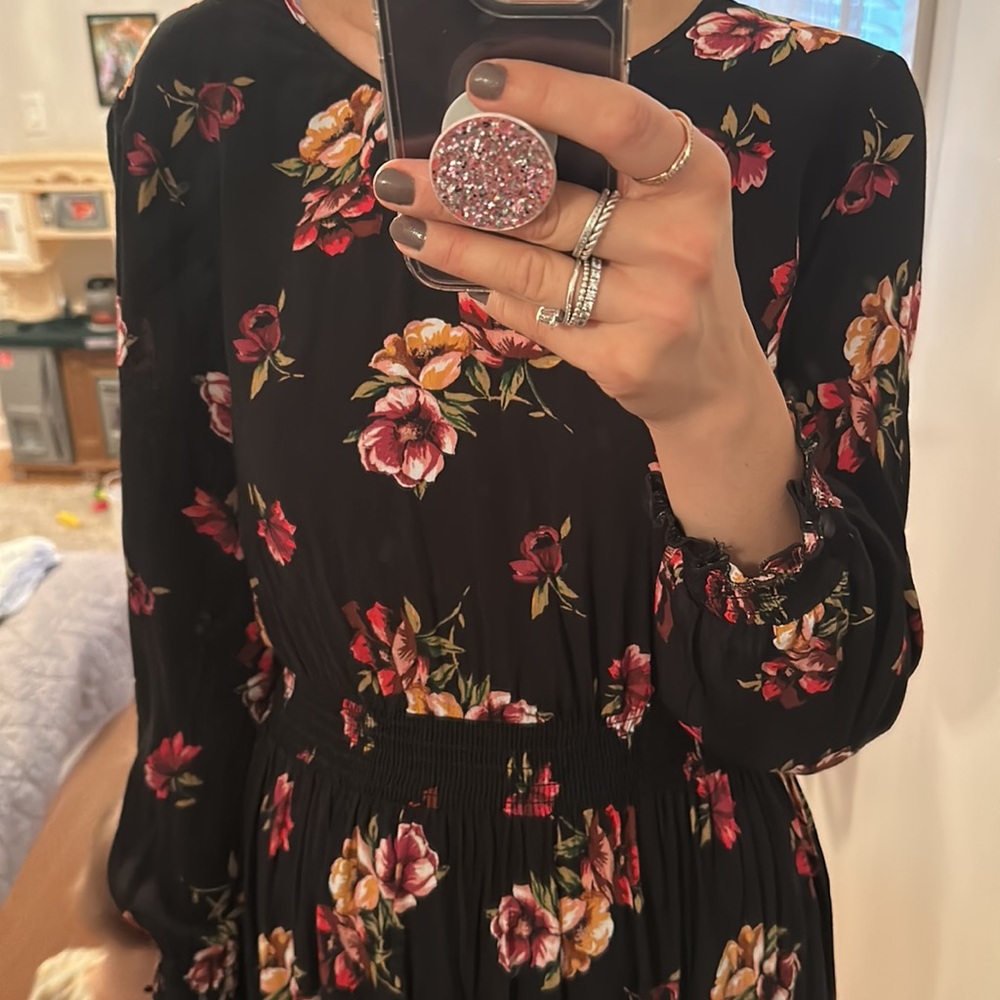 Dress - Picture 2 of 6
